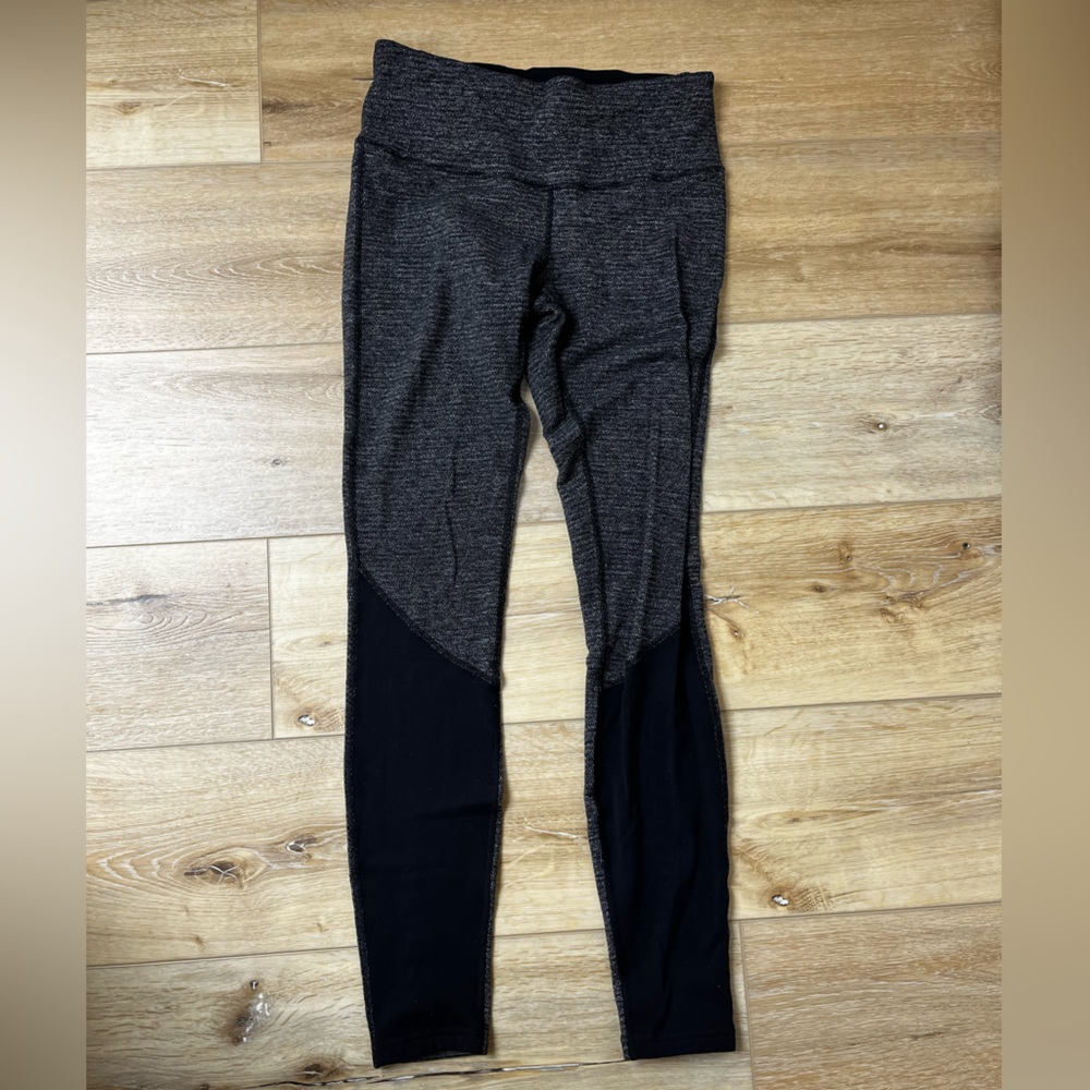 Lululemon gray and black leggings